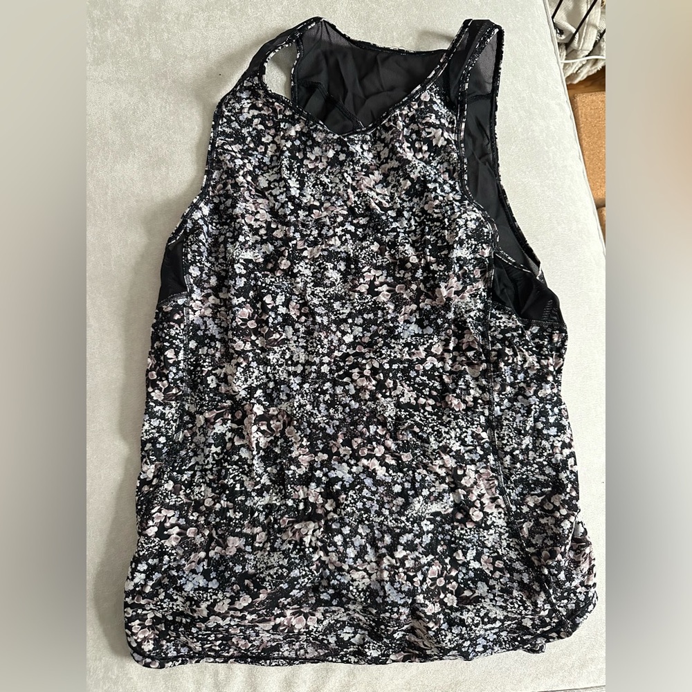 Lululemon Sculpt Tank size 4 in Floral Spritz Multi